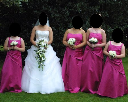 'I really want this dress to go to a lovely bride who will treasure it. It's very special!', dalla serie 